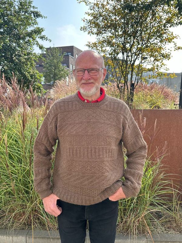Storm sweater man 