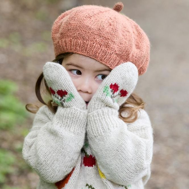 Hovedbilde 475-4 Kirsebærvotter oppskrift